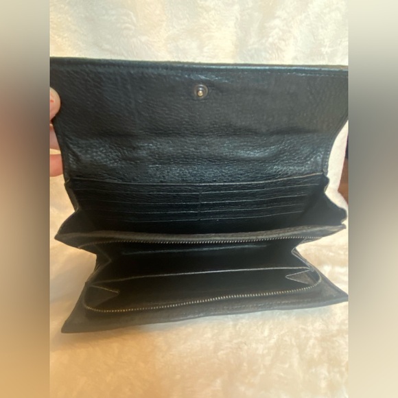 Bottega Veneta Intrecciato
Long Flap Wallet In black
Leather - Picture 9 of 15